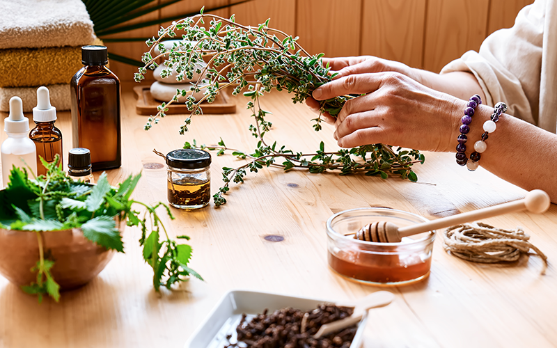 Does medicare cover alternative medicine